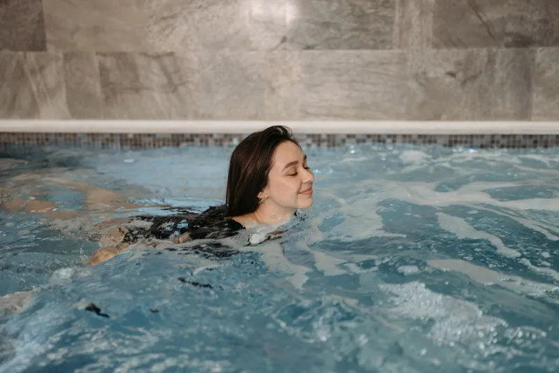 Mergulho no Futuro: Como os Spas Aquáticos Brasileiros Estão Redefinindo o Que Significa Relaxar
